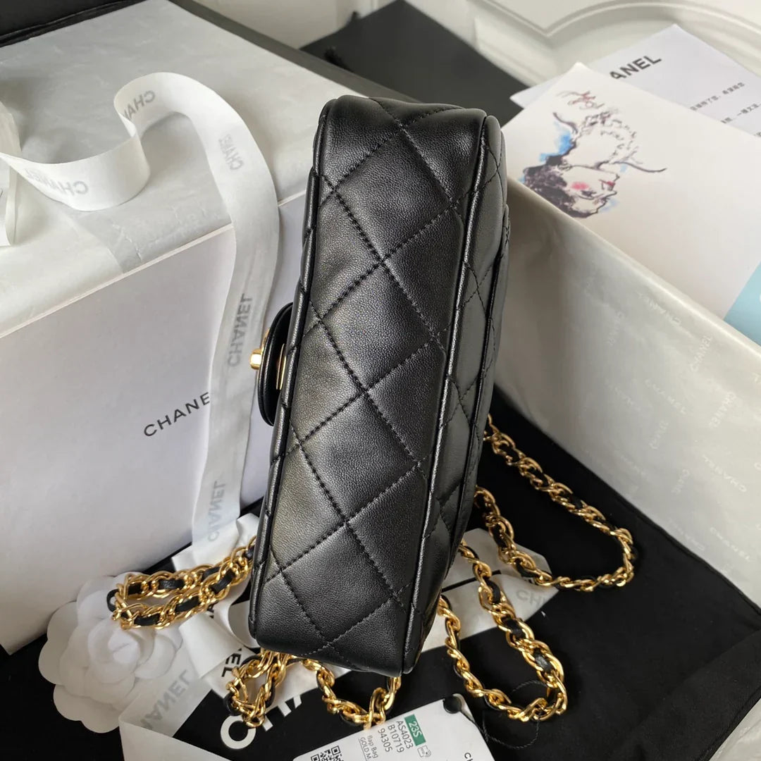 Chanel Flap Bag Gold Top Handle Black - 13X21X8cm
