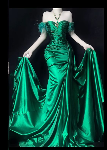 Trendy Off The Shoulder Satin Pleated Mermaid Evening Dress Green Long Party Gown