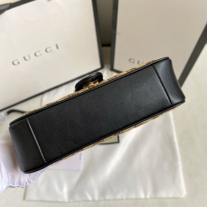 Gucci GG Marmont Shoulder Bag Beige And Black 26Cm 443497 HVKEG 9772