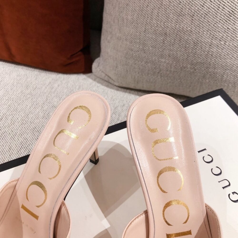 Gucci Sylvie Chain Mule Sandals Pink