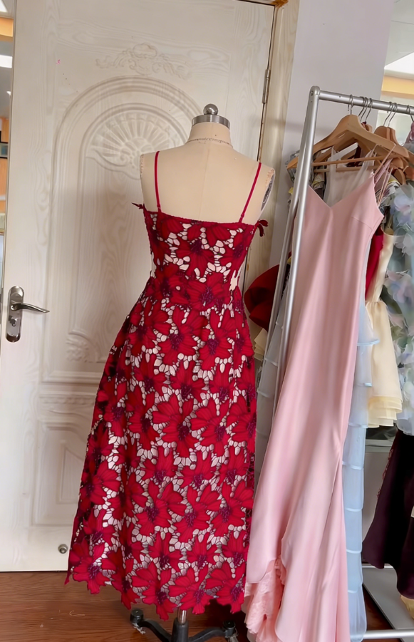 Charming Spaghetti Straps A-Line Prom Dress Appliques Long Evening Dress GG5828