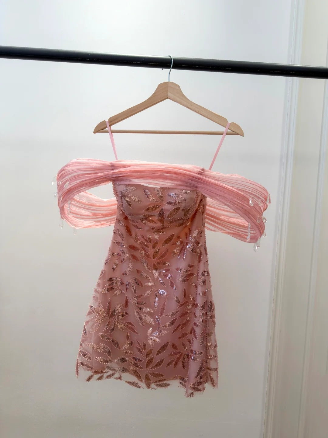 Adorable Off-The-Shoulder Homecoming Dress Pink Short Birthday Dress Sequins Crystals Mini Dress GG5834
