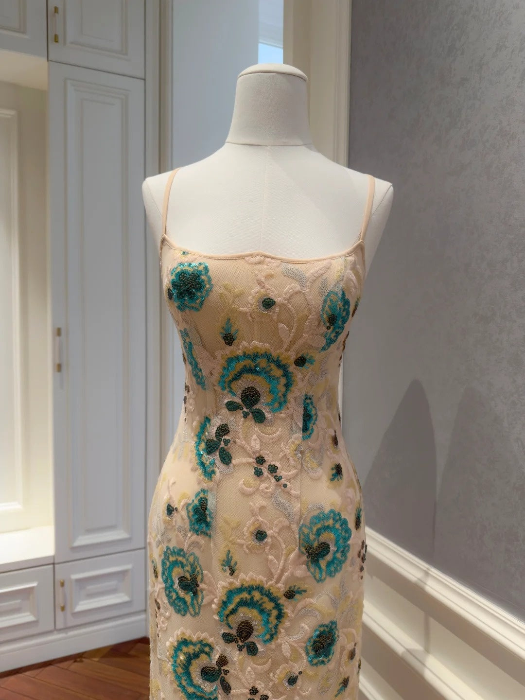 Vintage Spaghetti Straps Embroidered Prom Dress Sequins Mermaid Evening Dress GG5840