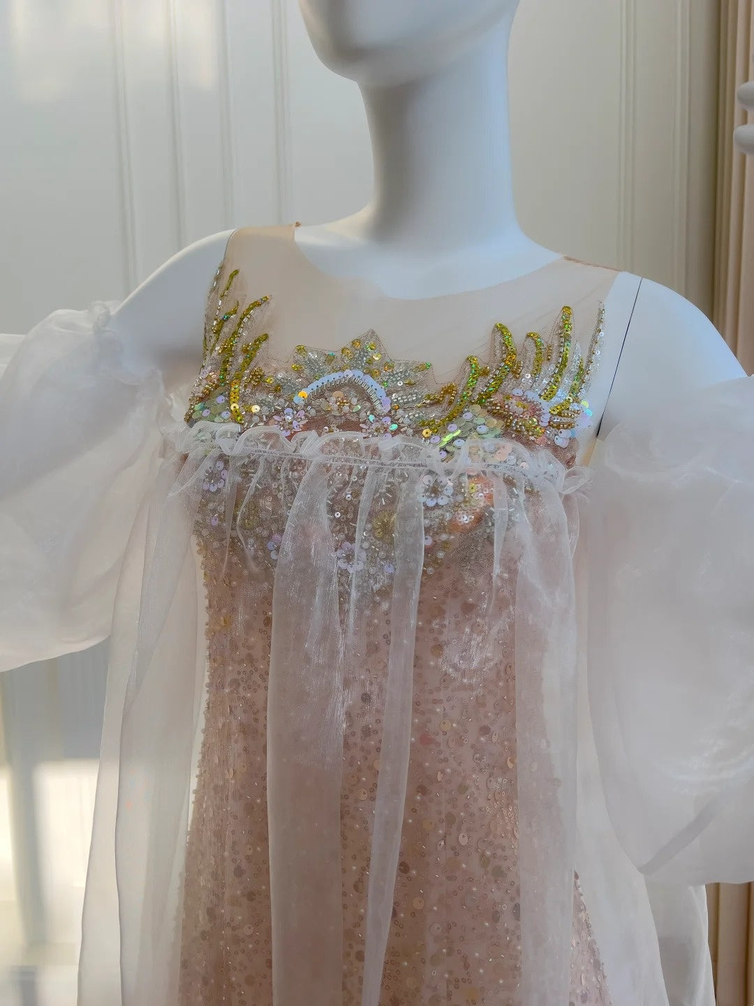 Dreamy Pink Prom Dress Long Sleeve Sequins Tulle Evening Dress GG5852