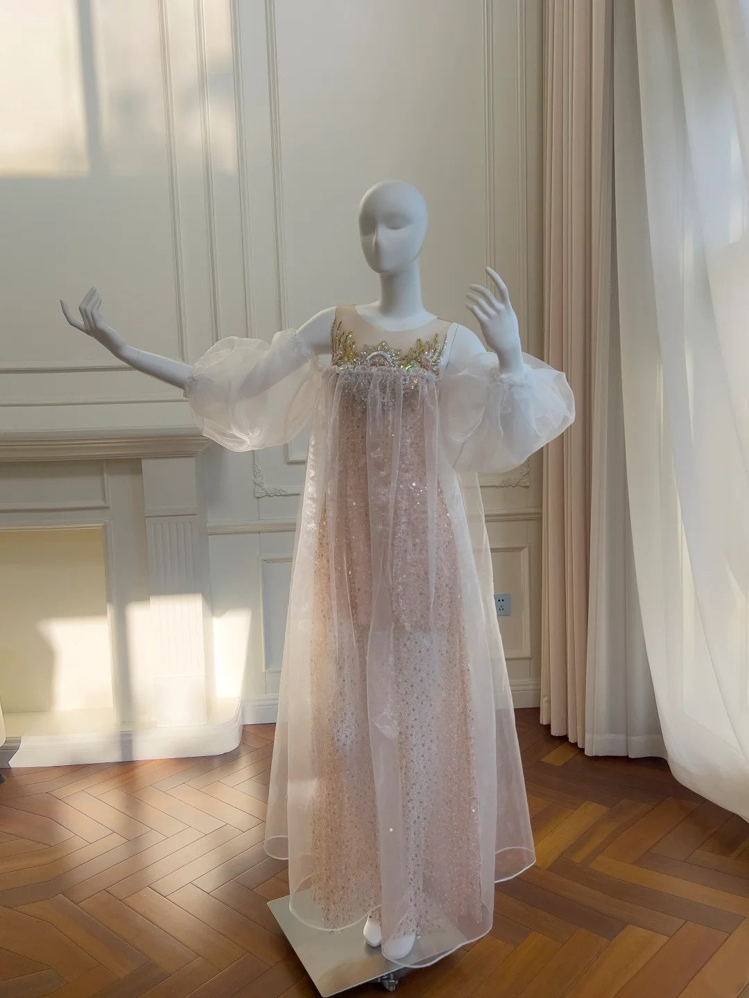 Dreamy Pink Prom Dress Long Sleeve Sequins Tulle Evening Dress GG5852