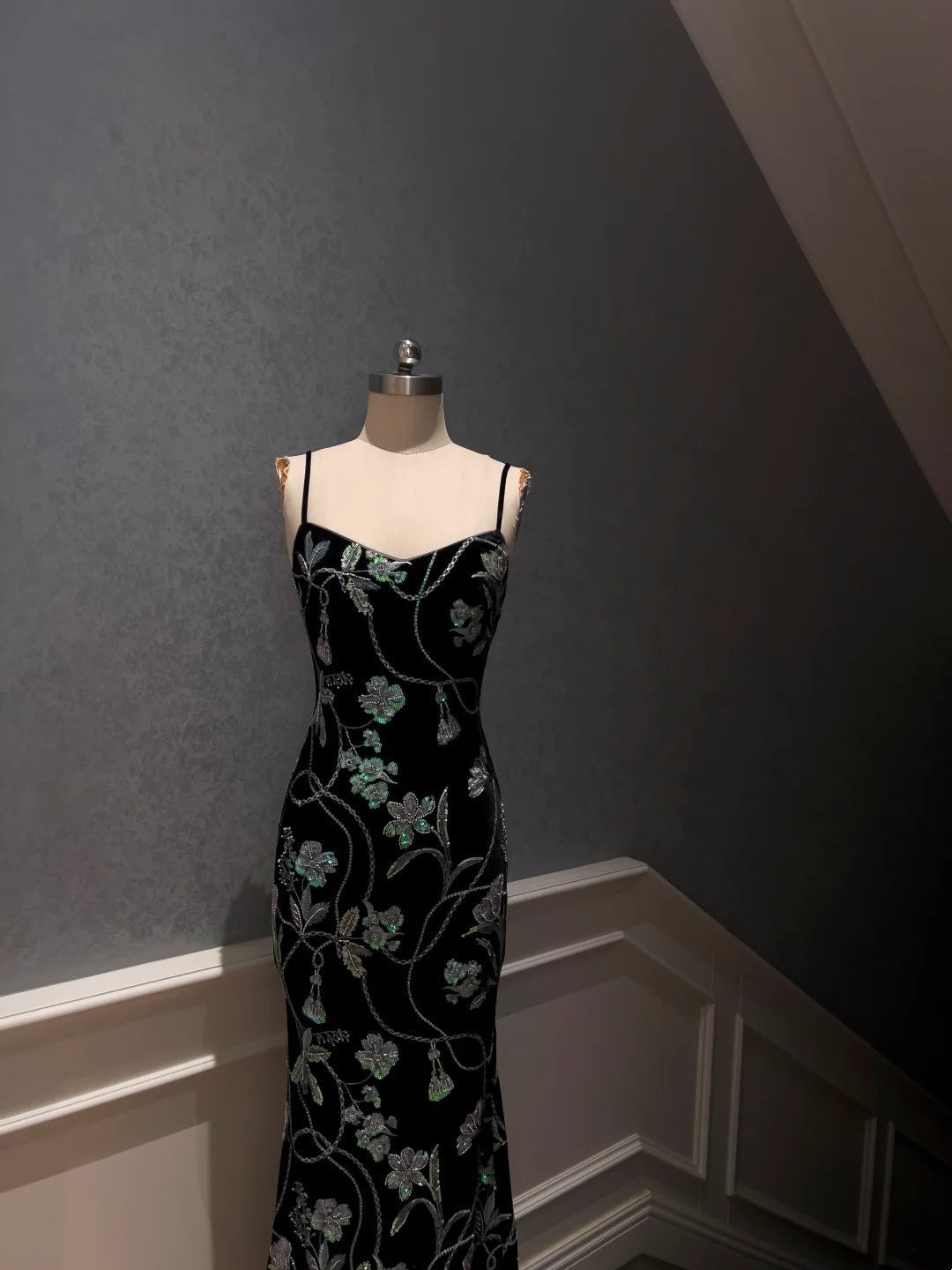 Sexy Spaghetti Straps Prom Dress Black Sequins Mermaid Long Evening Dress GG5873