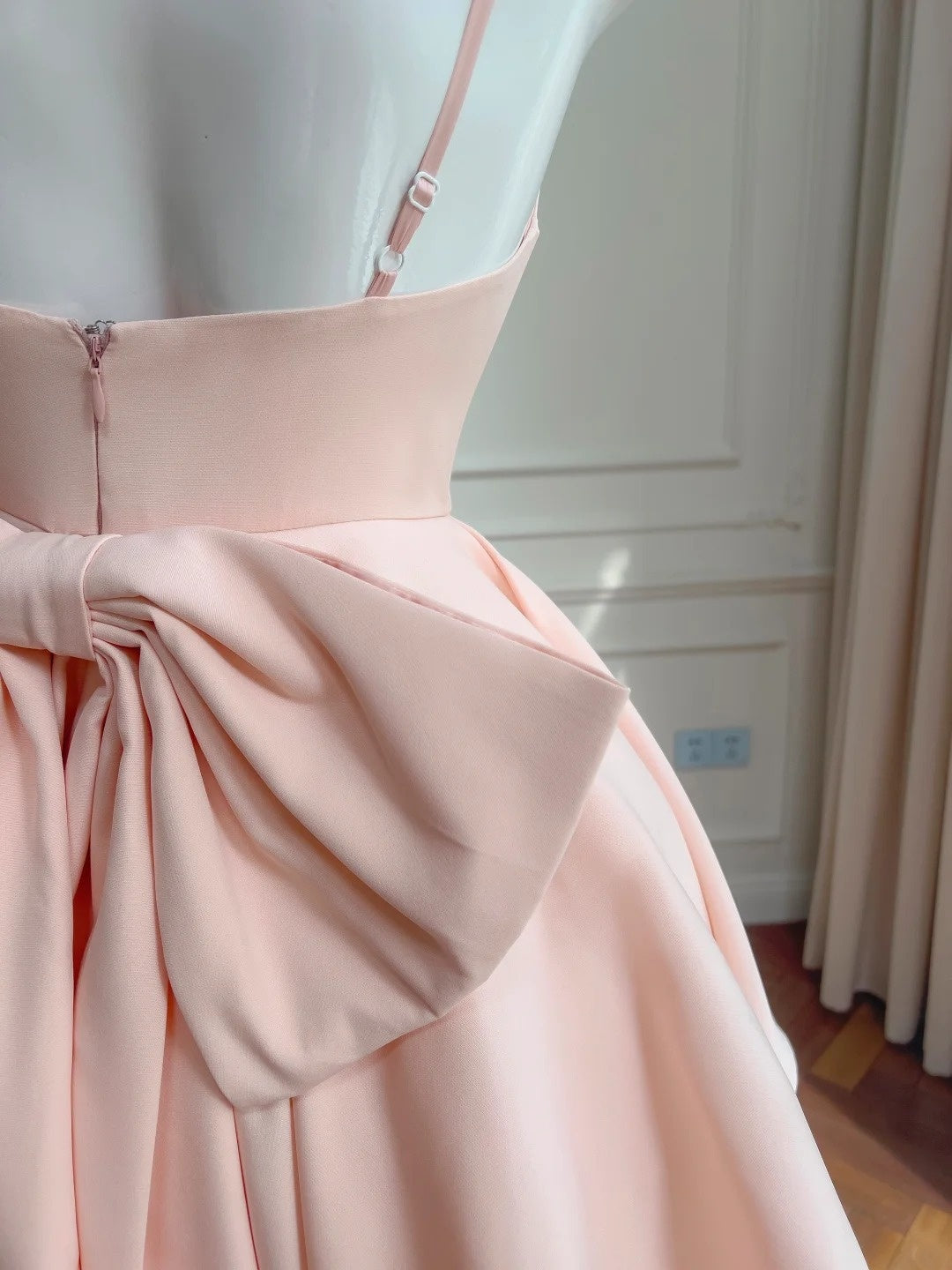 Charming Spaghetti Straps Homecoming Dress Pink Bow Birthday Dress Satin Tulle A-Line Mini Dress GG5880