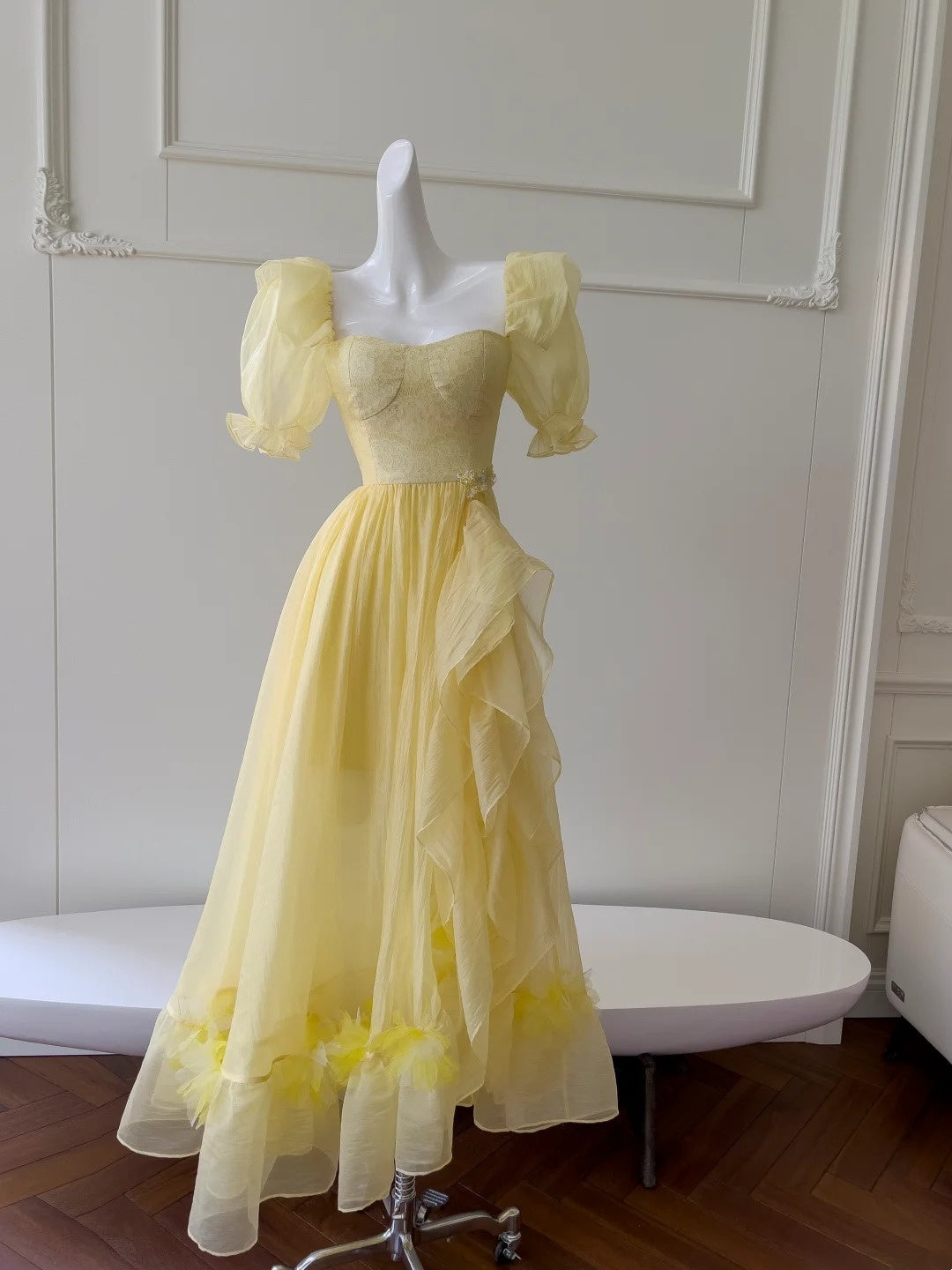 Chic Short Sleeve Yellow Prom Dress Ruffles Tulle A-Line Evening Dress GG5881
