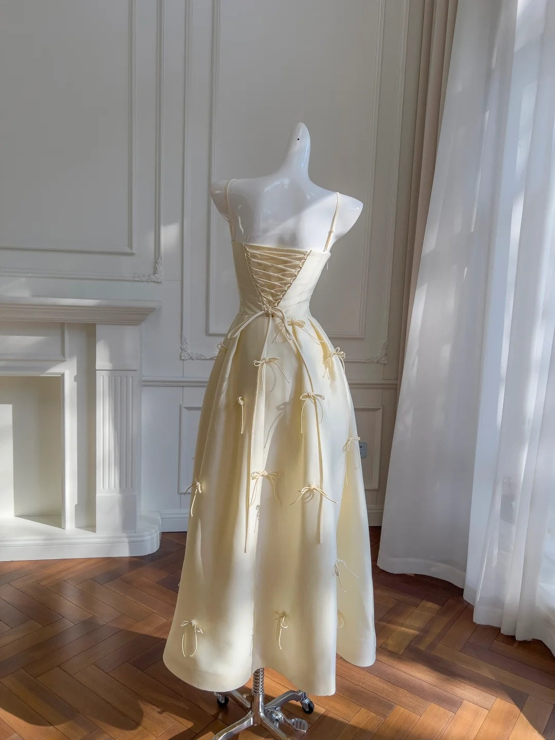 Graceful Spaghetti Straps Yellow Prom Dress Bows Satin A-Line Evening Dress GG5887