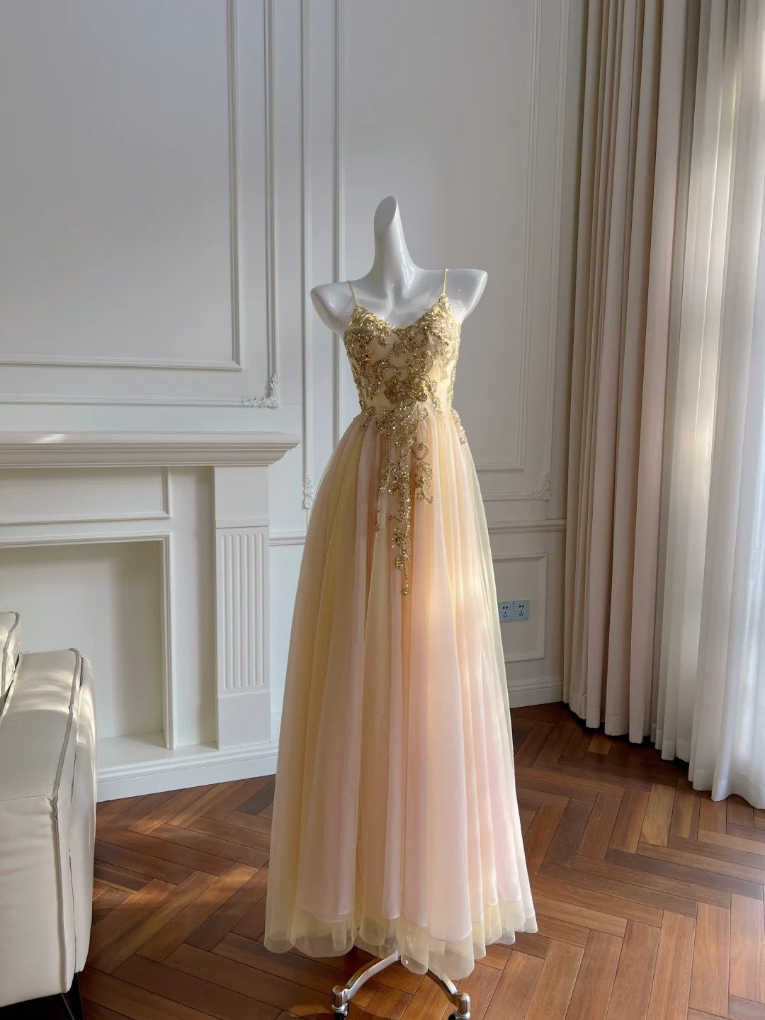 Sparkly Spaghetti Straps Tulle Prom Dress Sequins A-Line Evening Dress GG5904