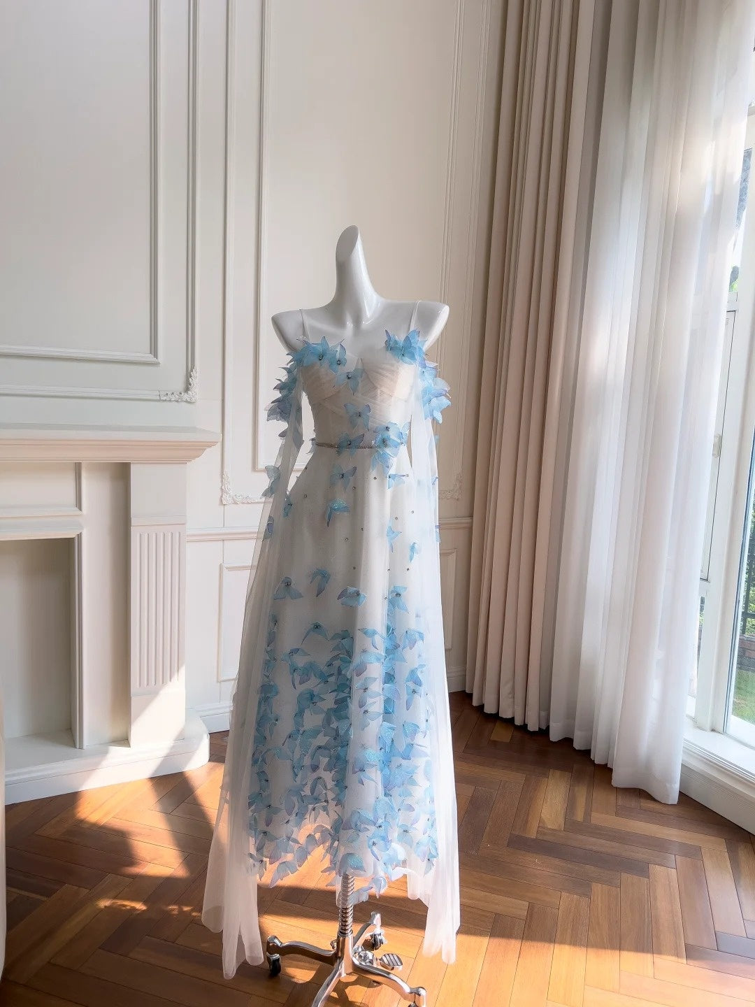 Unique Appliques Prom Dress Spaghetti Straps A-Line Evening Dress GG5910