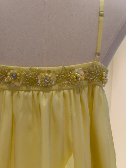 Charming Spaghetti Straps Yellow Prom Dress Ruffles Tulle Beaded A-Line Evening Dress GG5920
