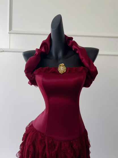 Alluring Halter Neck Burgundy Prom Dress Ruffles Lace A-Line Evening Dress GG5947