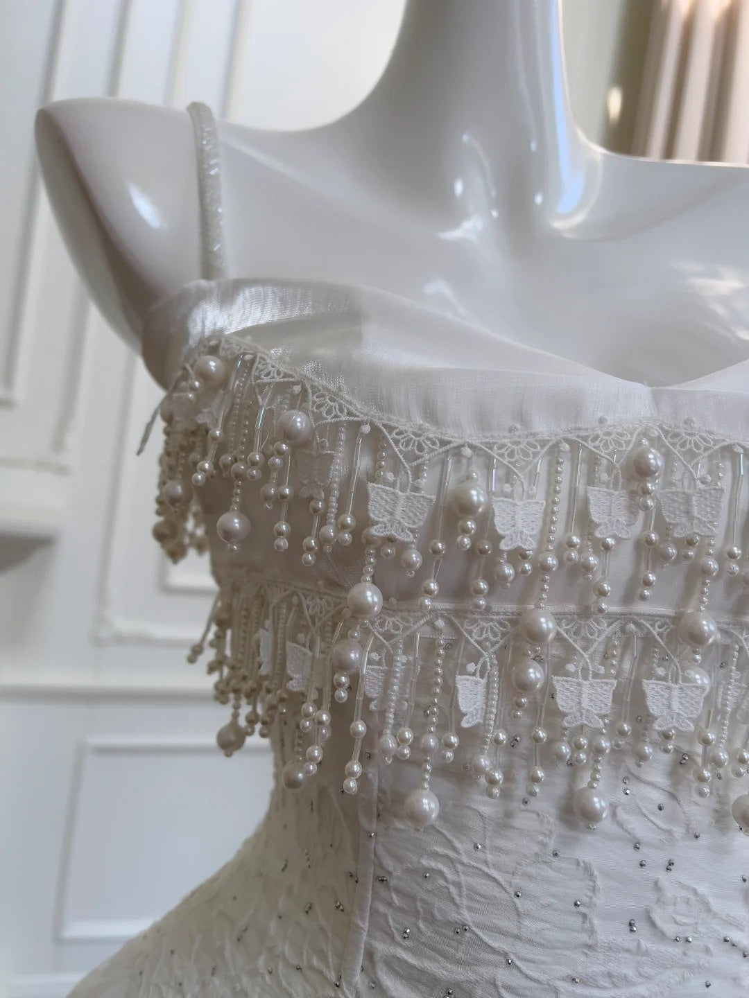 Eelgant Spaghetti Straps White Homecoming Dress Beading Sequins A-Line Birthday Dress GG5948