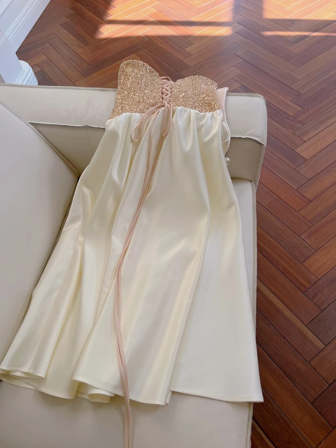 Glittering Spaghetti Straps Prom Dress Sequins Appliques A-Line Evening Dress GG5951