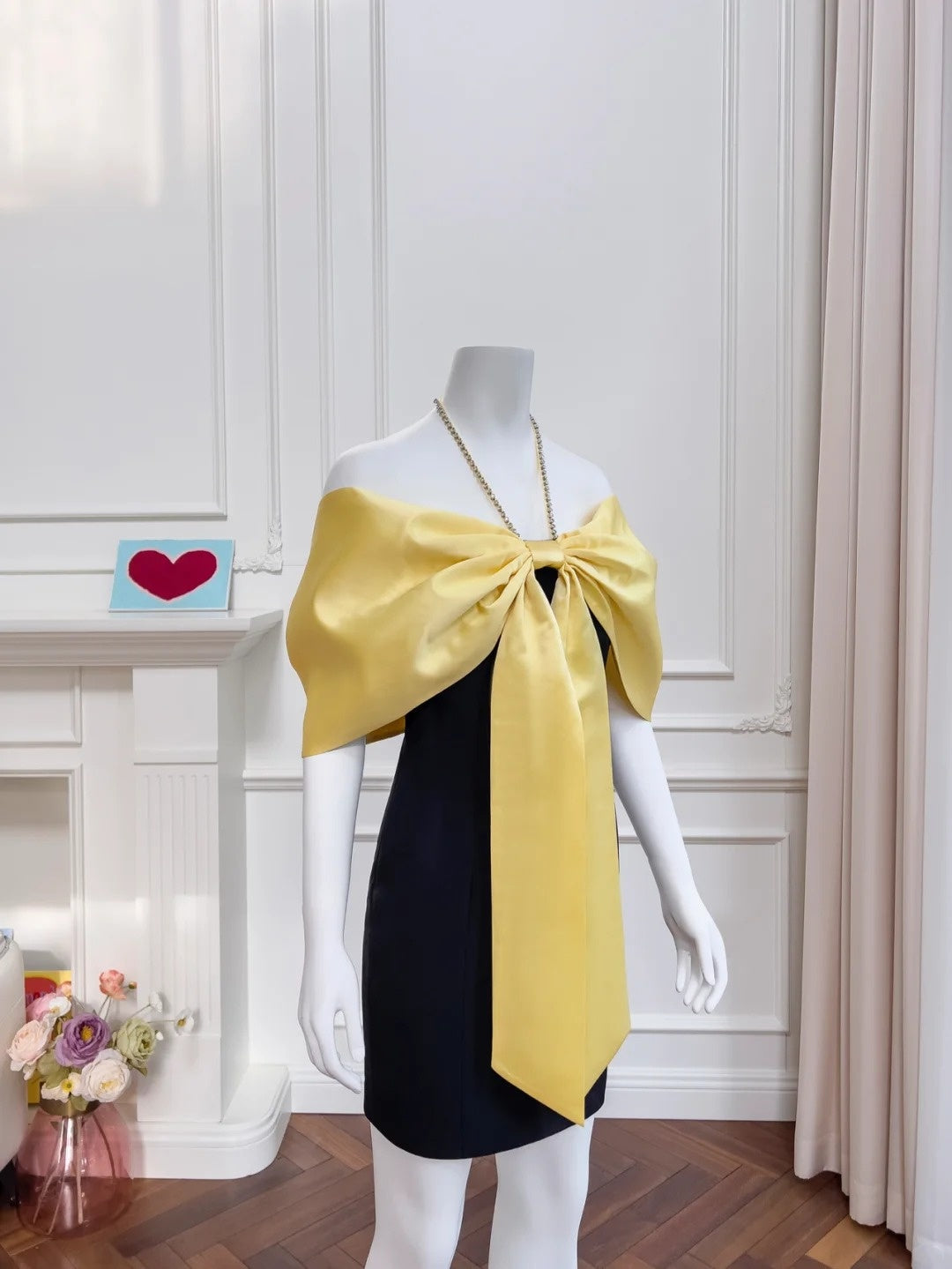 Charming Halter Neck Black Homecoming Dress Beaded Sheath Birthday Dress GG6007