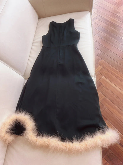 Lovely Jewel Neck Black Prom Dress Fur Trim A-Line Evening Dress GG6014