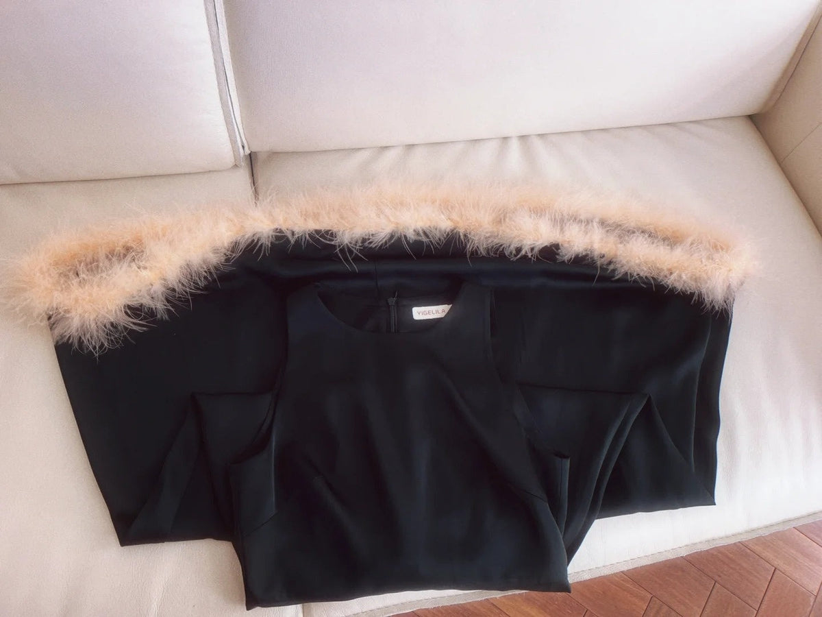 Lovely Jewel Neck Black Prom Dress Fur Trim A-Line Evening Dress GG6014