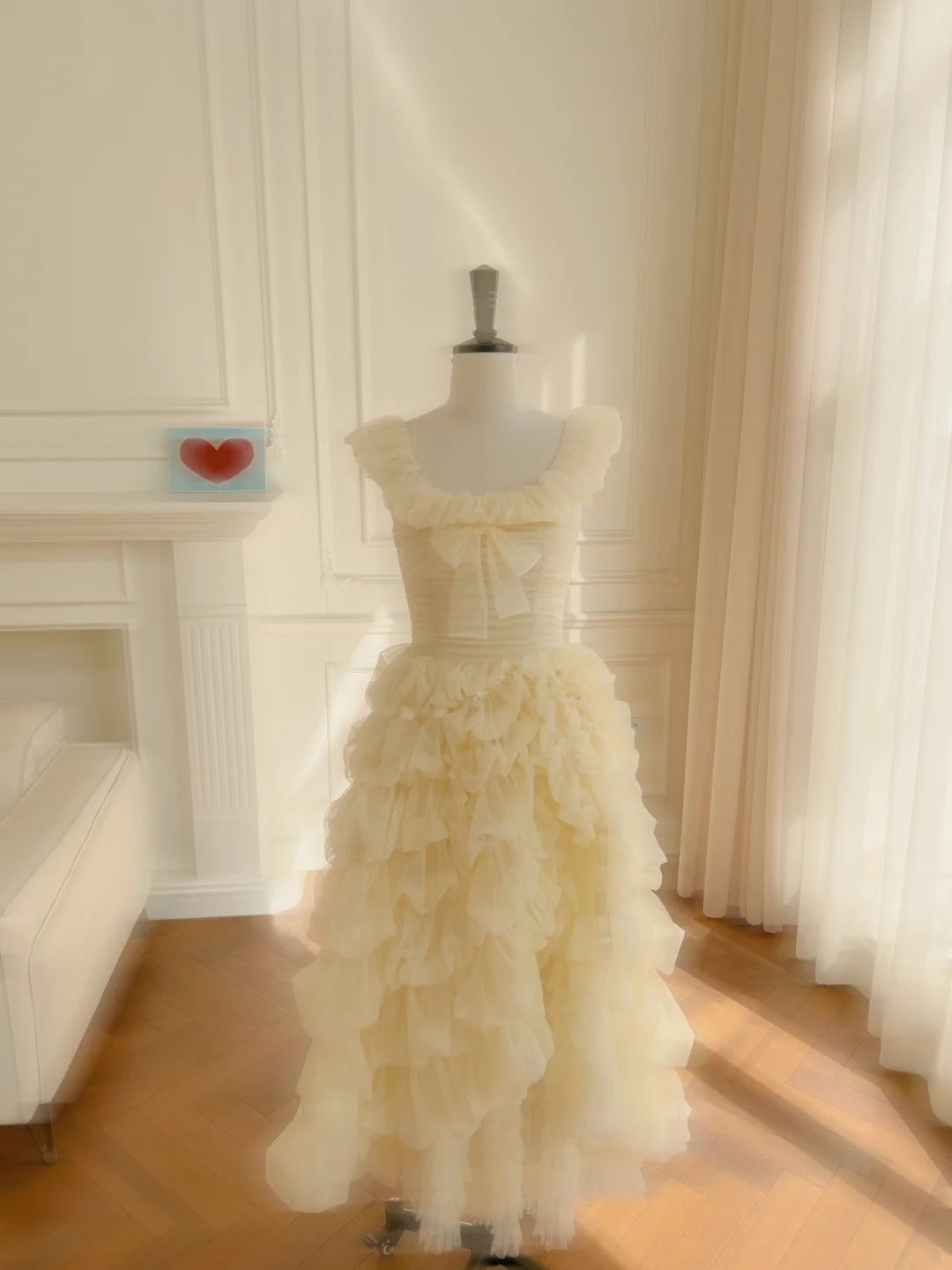 Charming Ruffles Yellow Prom Dress Appliques A-Line Evening Dress GG6020
