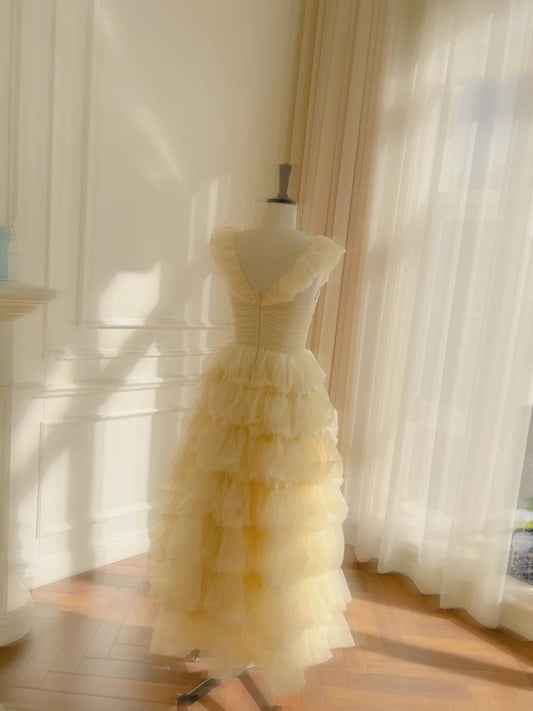 Charming Ruffles Yellow Prom Dress Appliques A-Line Evening Dress GG6020