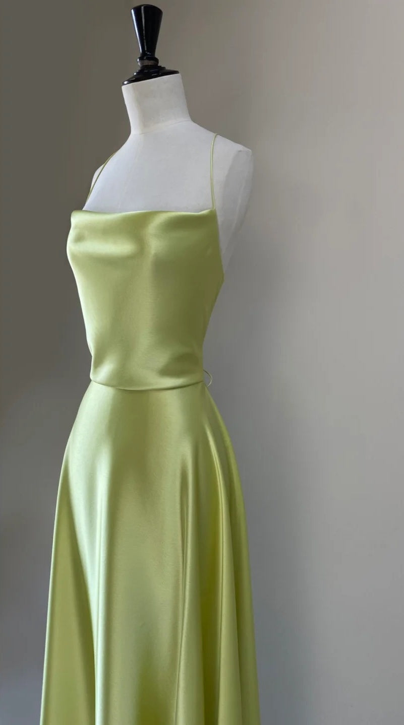 Simpel Halter Neck Green Prom Dress Satin A-Line Evening Dress GG6025