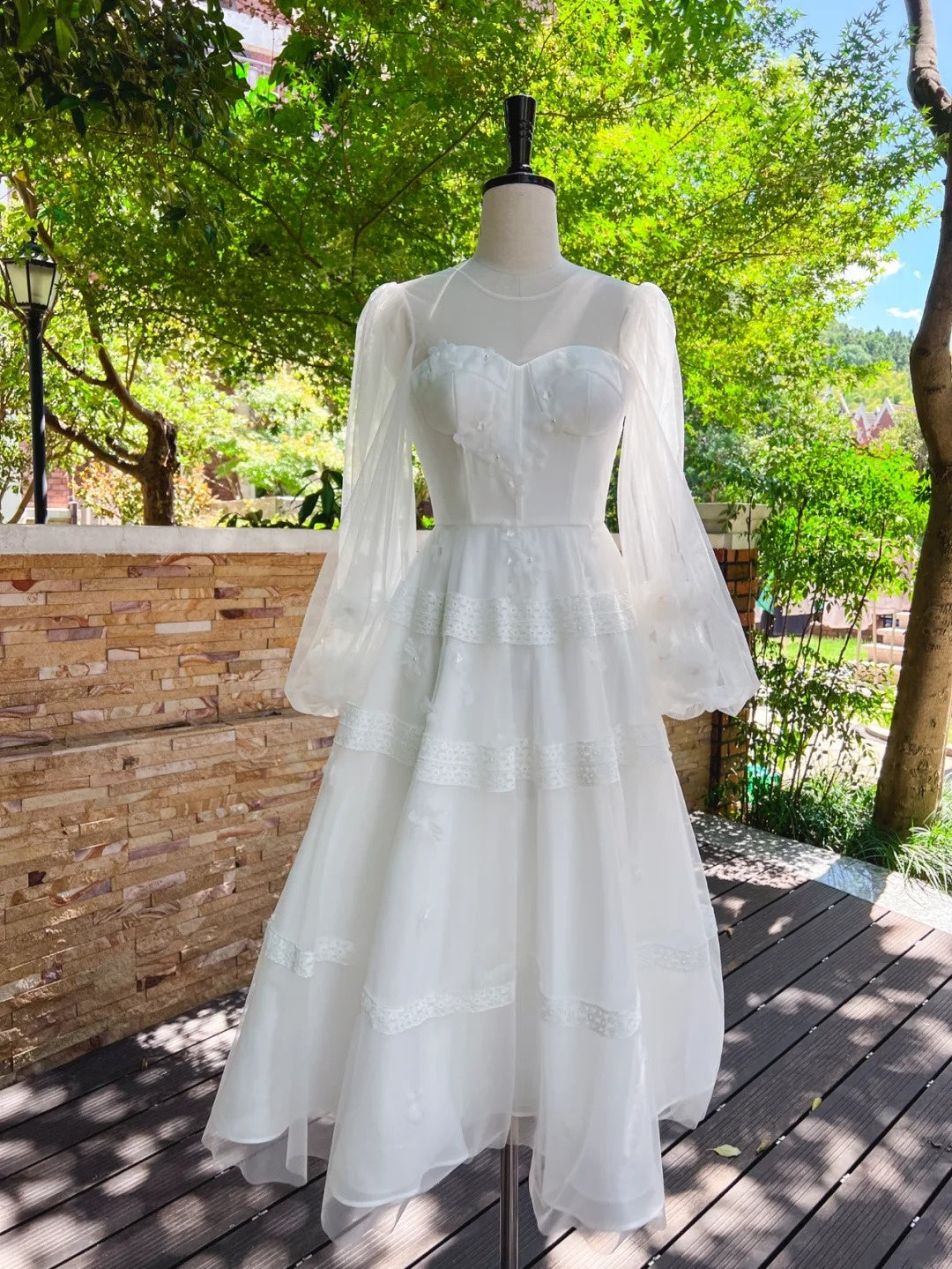 Graceful Jewel Neck White Prom Dress Appliques Long Sleeve A-Line Evening Dress GG6027