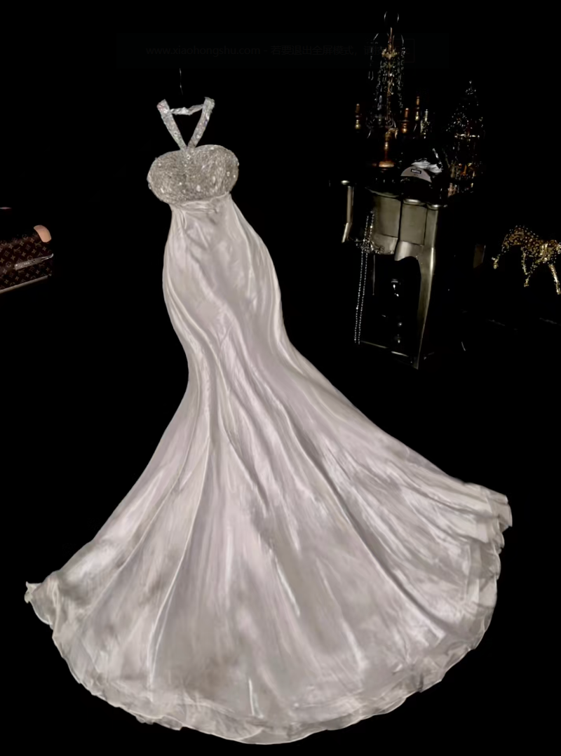 Luxury Halter Neck Ivory Prom Dress Beaded Mermaid Evening Dress GG6056