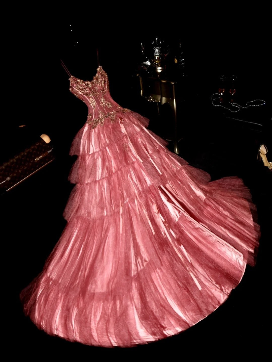 Charming Spaghetti Straps Pink Prom Dress Appliques Tiered Tulle A-Line Evening Dress GG6121
