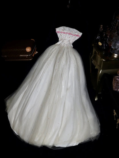 Lovely Strapless White Wedding Dress Tulle Sequins Bow Bridal Dress GG6126