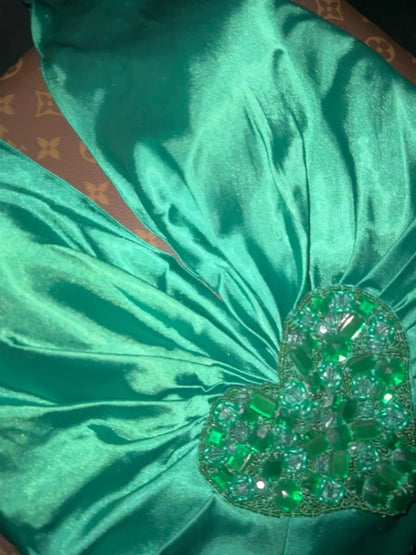 Vintage Halter Neck Green Prom Dress Satin Crystals A-Line Evening Dress GG6164