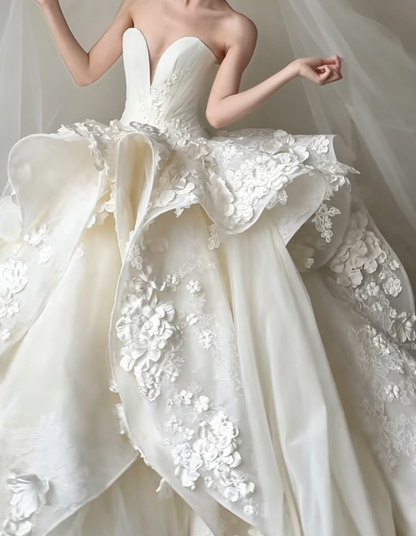Romantic Sweetheart Wedding Dress  Appliques Ruffled Bridal Dress GG6189