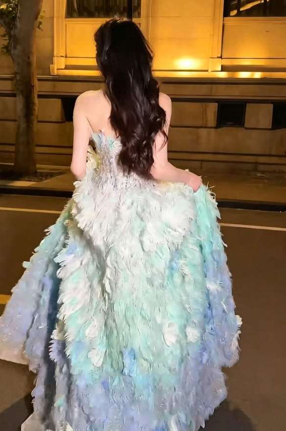 Unique Strapless Blue & Green Prom Dress Feather Sequins A-Line Evening Dress GG6204