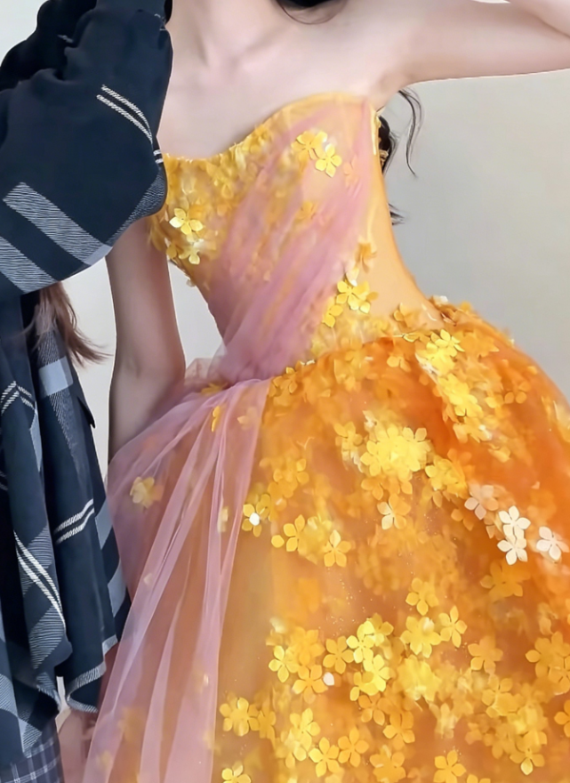 Alluring Strapless Appliques Prom Dress Orange A-Line Evening Dress GG6209