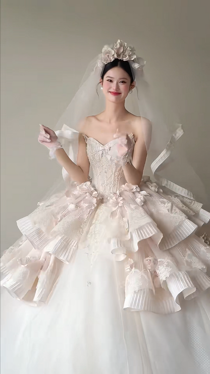 Romantic Strapless Ruffled Wedding Dress Tulle Appliques Bridal Dress GG6215