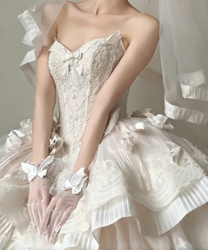 Romantic Strapless Ruffled Wedding Dress Tulle Appliques Bridal Dress GG6215