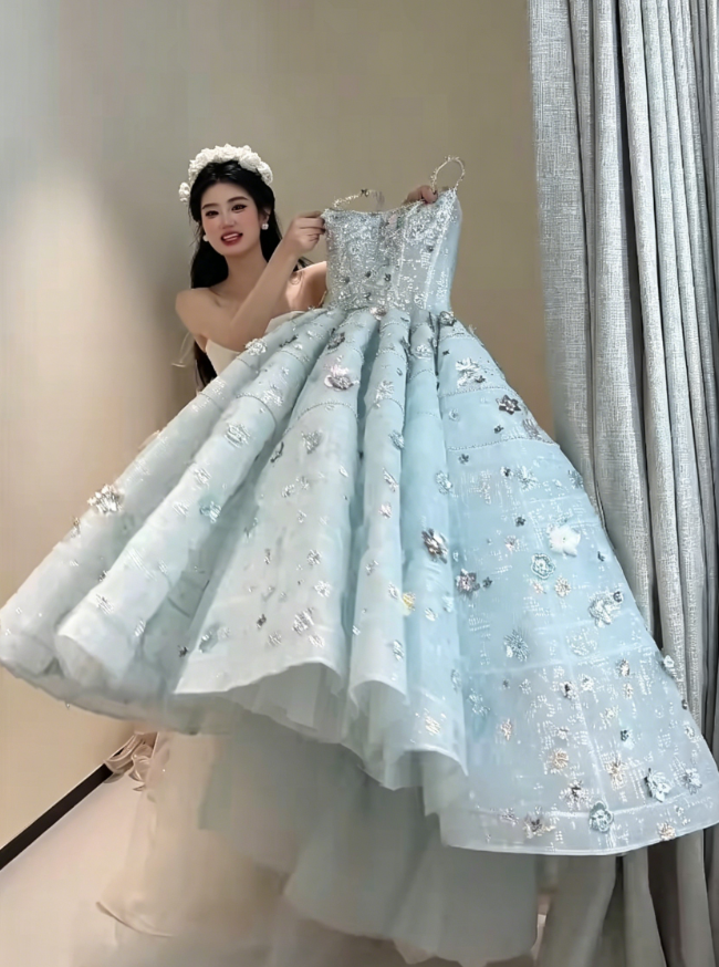 Lovely Spaghetti Straps Beading Prom Dress Blue Sequins A-Line Evening Dress GG6222