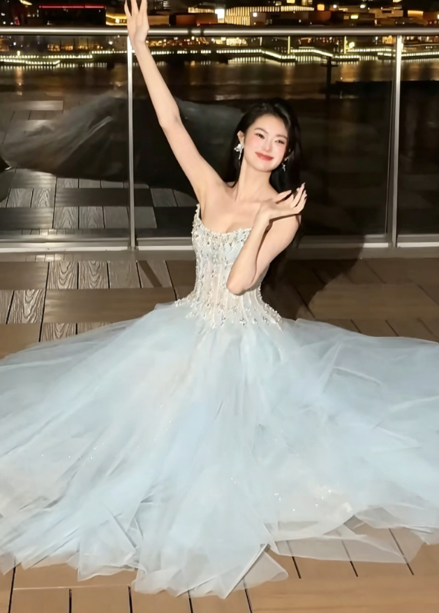 Luxury Strapless Blue Prom Dress Sequins Tulle Beaded A-Line Evening Dress GG6226