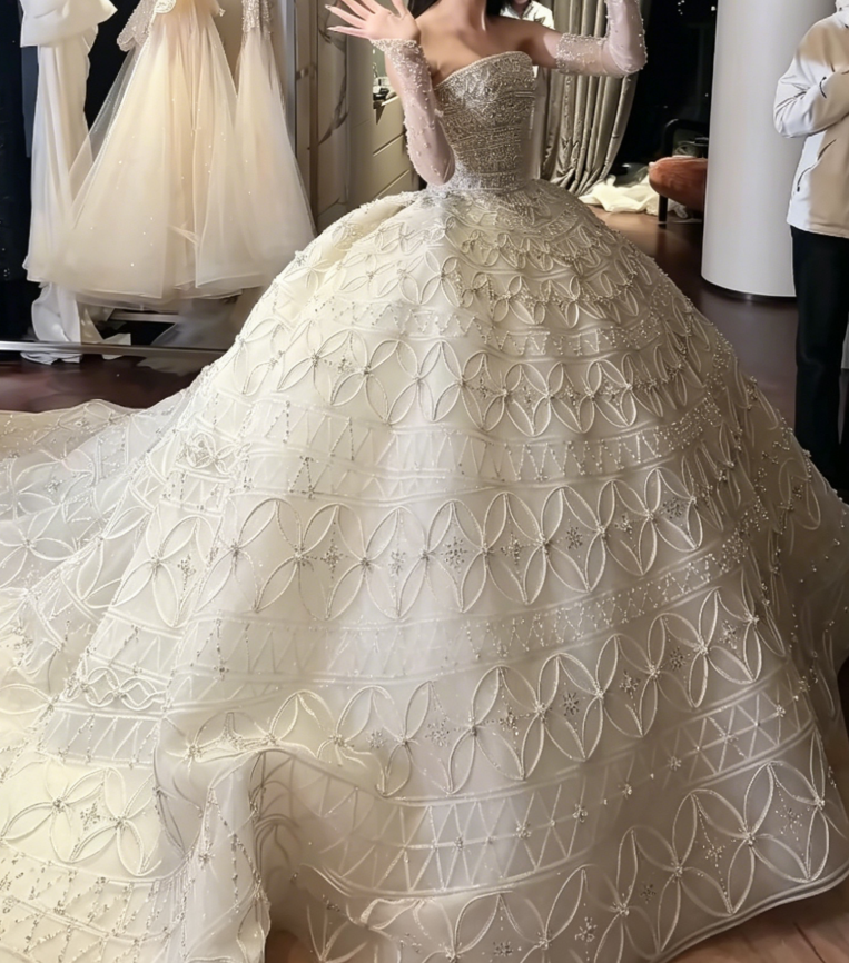 Gorgeous Strapless Long Wedding Dress Beading A-Line Bridal Dress GG6230