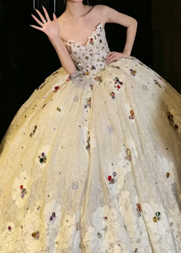 Luxurious Strapless Sequins White Prom Dress Rhinestones Appliques A-Line Evening Dress GG6247