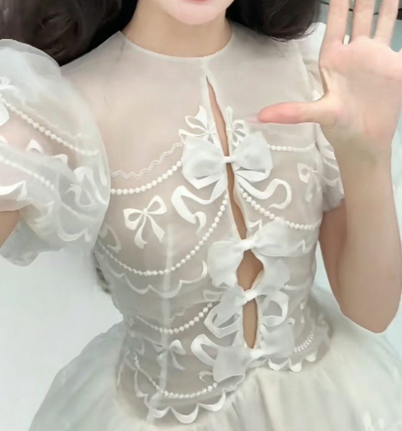 Charming Short Sleeve Tulle Wedding Dress White Appliques Bows A-Line Bridal Dress GG6280