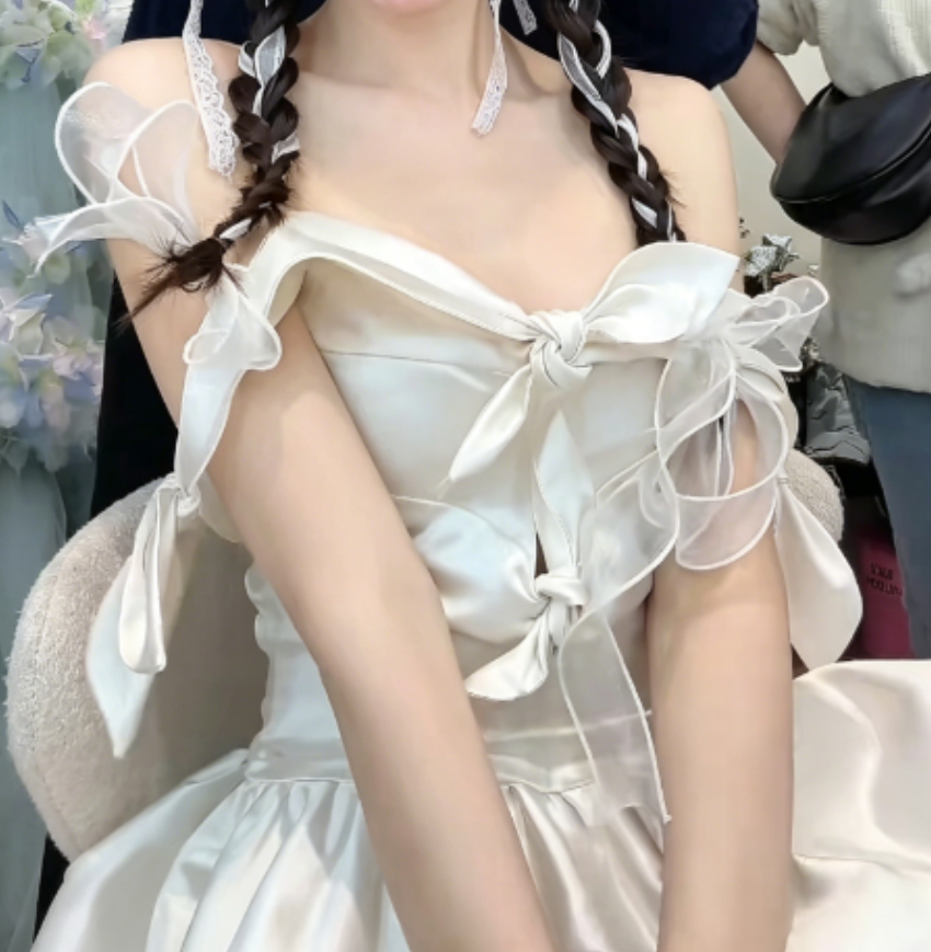 Attractive V Neck Satin Wedding Dress White A-Line Bridal Dress GG6281