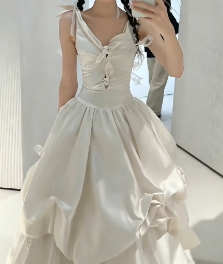 Attractive V Neck Satin Wedding Dress White A-Line Bridal Dress GG6281