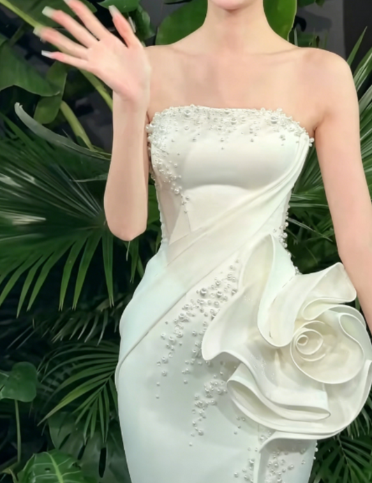 Charming Strapless Beaded Wedding Dress Satin Handmade Flowers Mermaid Bridal Dress GG6287