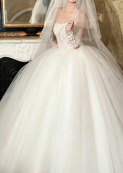 Attractive Strapless Lace Wedding Dress Tulle A-Line Bridal Dress GG6315