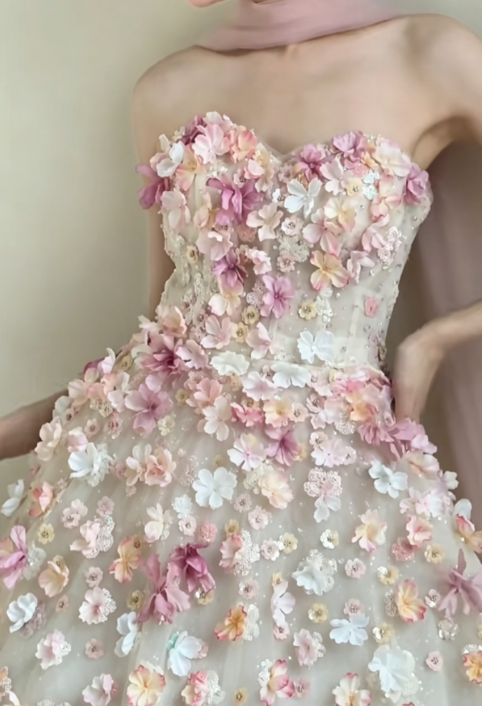Sleek Strapless Appliques Prom Dress White A-Line Evening Dress GG6373