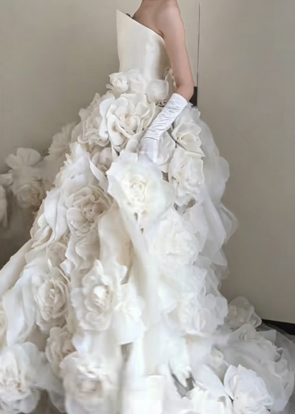 Ornate Strapless Satin Wedding Dress Handmade Flowers A-Line Bridal Dress GG6377