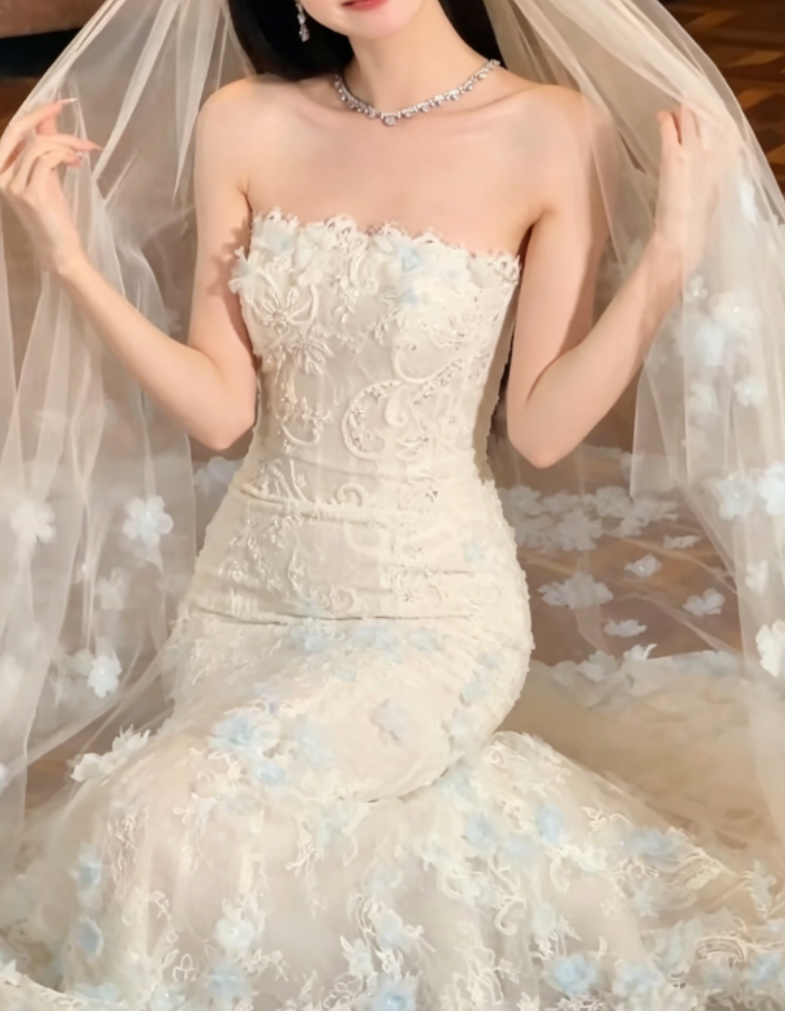 Graceful Strapless White Prom Dress Lace Appliques Mermaid Evening Dress GG6379