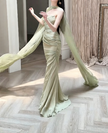 Sleek Strapless Green Prom Dress With Scarf Ruched Sheath Evening Dress GG6392