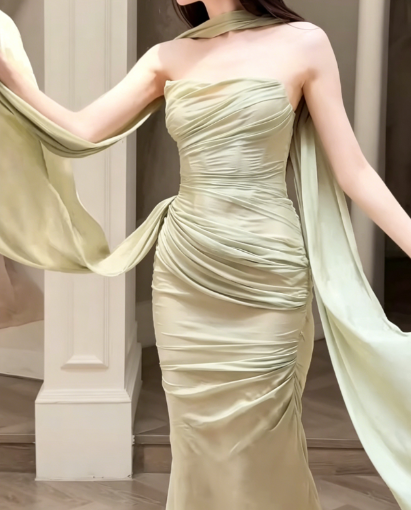 Sleek Strapless Green Prom Dress With Scarf Ruched Sheath Evening Dress GG6392
