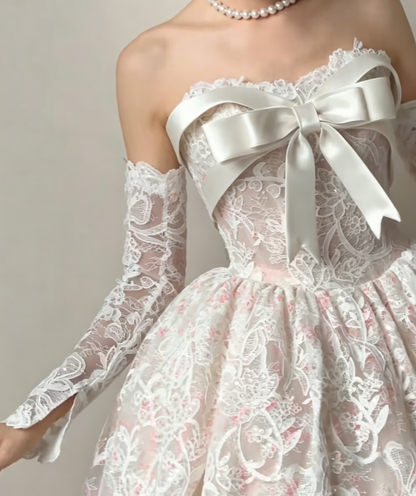 Lovely Strapless Lace Wedding Dress Sequins Bow A-Line Bridal Dress GG6423